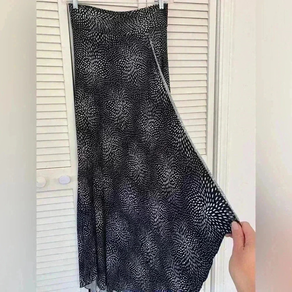 Cato - C Est 1946 Maxi Skirt Women’s size M Black & White Print Faux Wrap Maxi - Picture 5 of 12